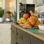 Les Glycines De Monchy- D'hotes Frühstückspension Monchy-Humieres