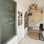 Frühstückspension Les Glycines De Monchy- D'hotes 4*