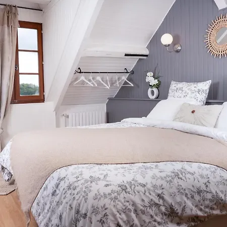 Les Glycines De Monchy- D'hotes فندق مبيت وإفطار 4*