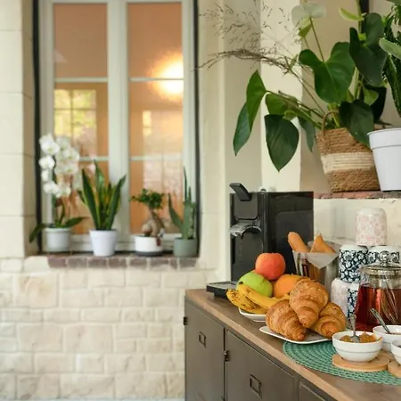 Bed and breakfast Les Glycines De Monchy- D'hotes 4*