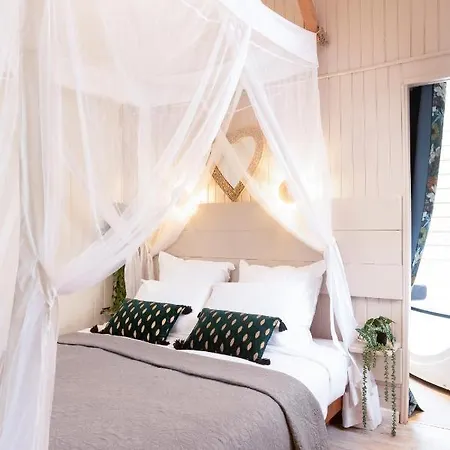 فندق مبيت وإفطار Les Glycines De Monchy- D'hotes 4*