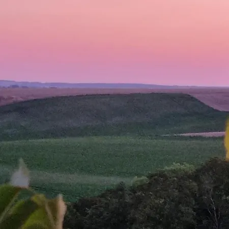Les Glycines De Monchy- D'hotes Monchy-Humieres
