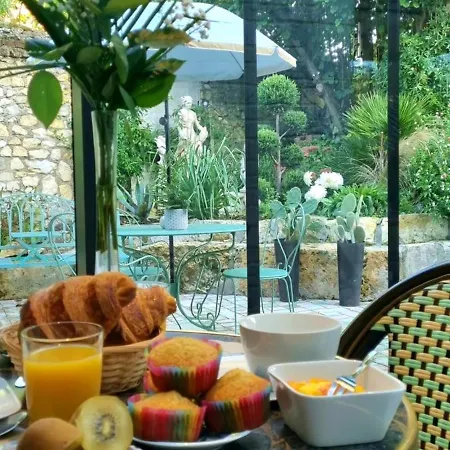 Couette-café Les Glycines De Monchy- D'hôtes Monchy-Humieres