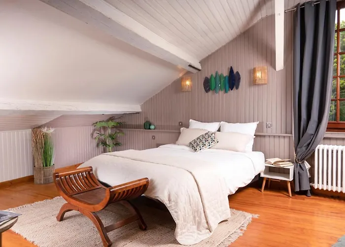 Les Glycines De Monchy- D'hôtes Couette-café Monchy-Humieres