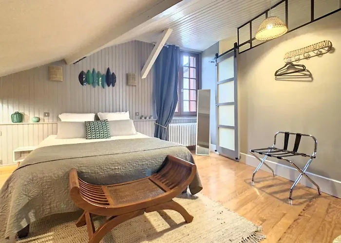 Les Glycines De Monchy- D'hôtes 4*