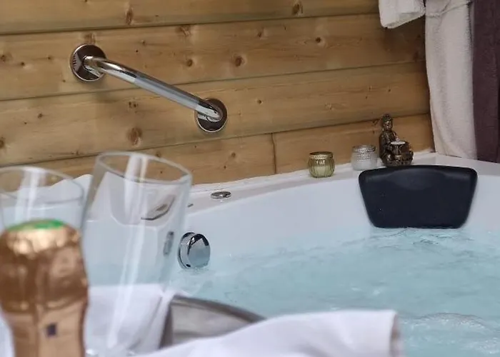 Les Glycines De Monchy- D'hôtes 4*